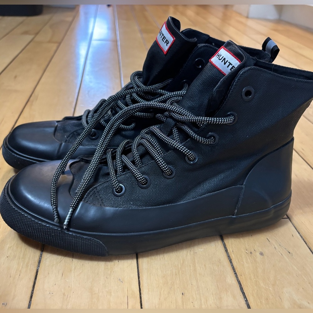 Unisex Hunter Dipped Canvas Hi Top Boot (Men’s 8.5 / Women’s 10.5)